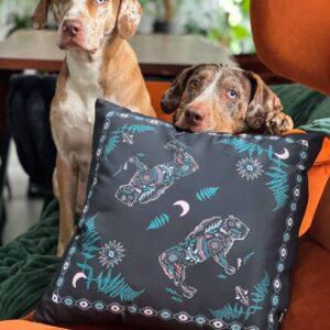 Duch Lasu poduszka w żubry zielona Bison pillow
